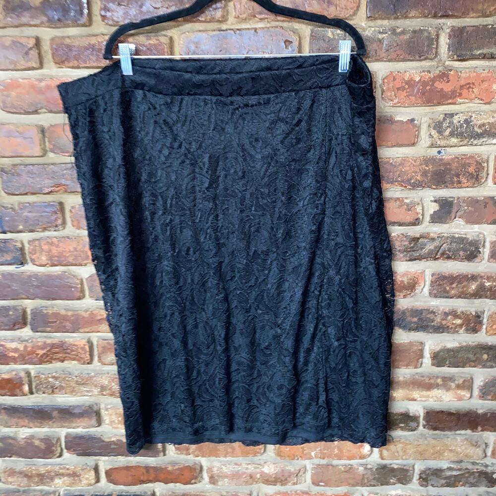 Ashley Stewart Black Lace Pull-On Knee Length Skirt Women's Size 26/28
